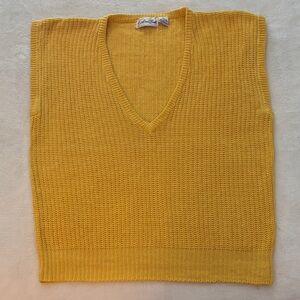3 for 25! Vintage Allisen Brooke Mustard Knit V-Neck Vest, size small